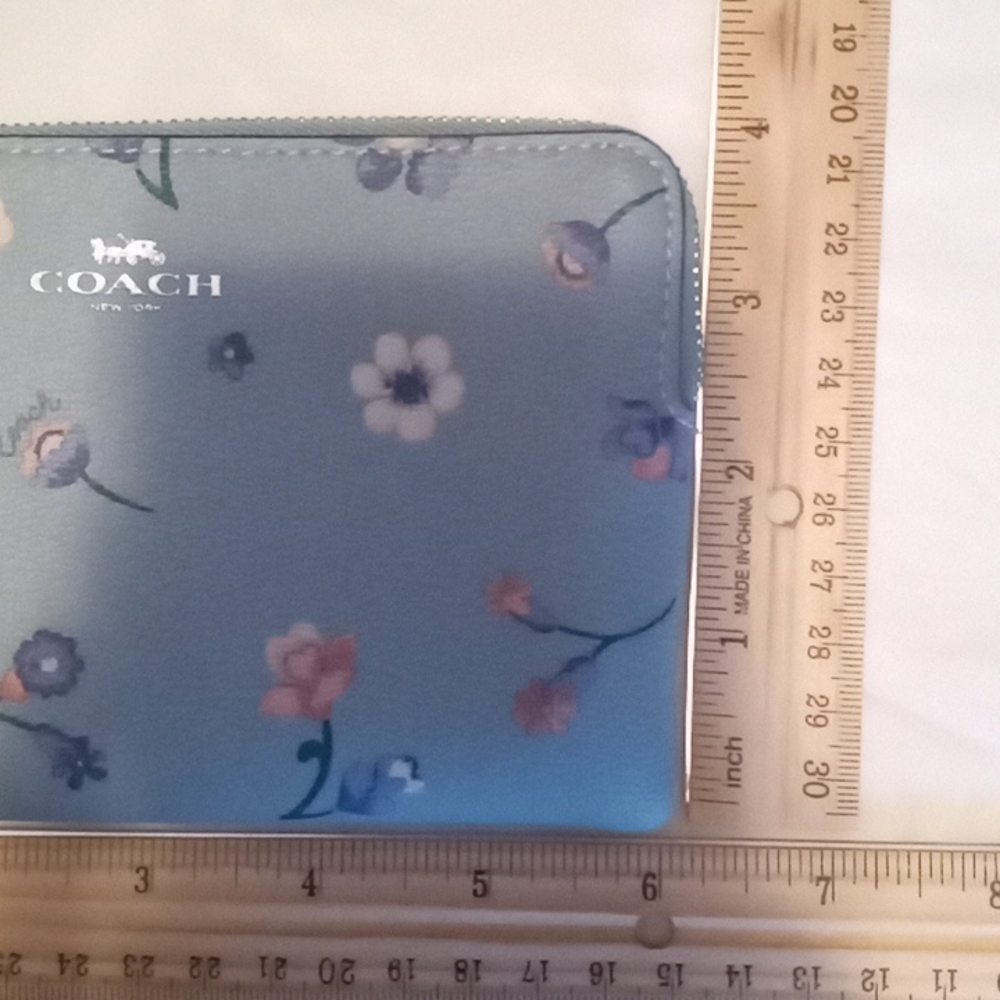 Coach Wristlets... Last one!!!!! - Picture 8 of 9